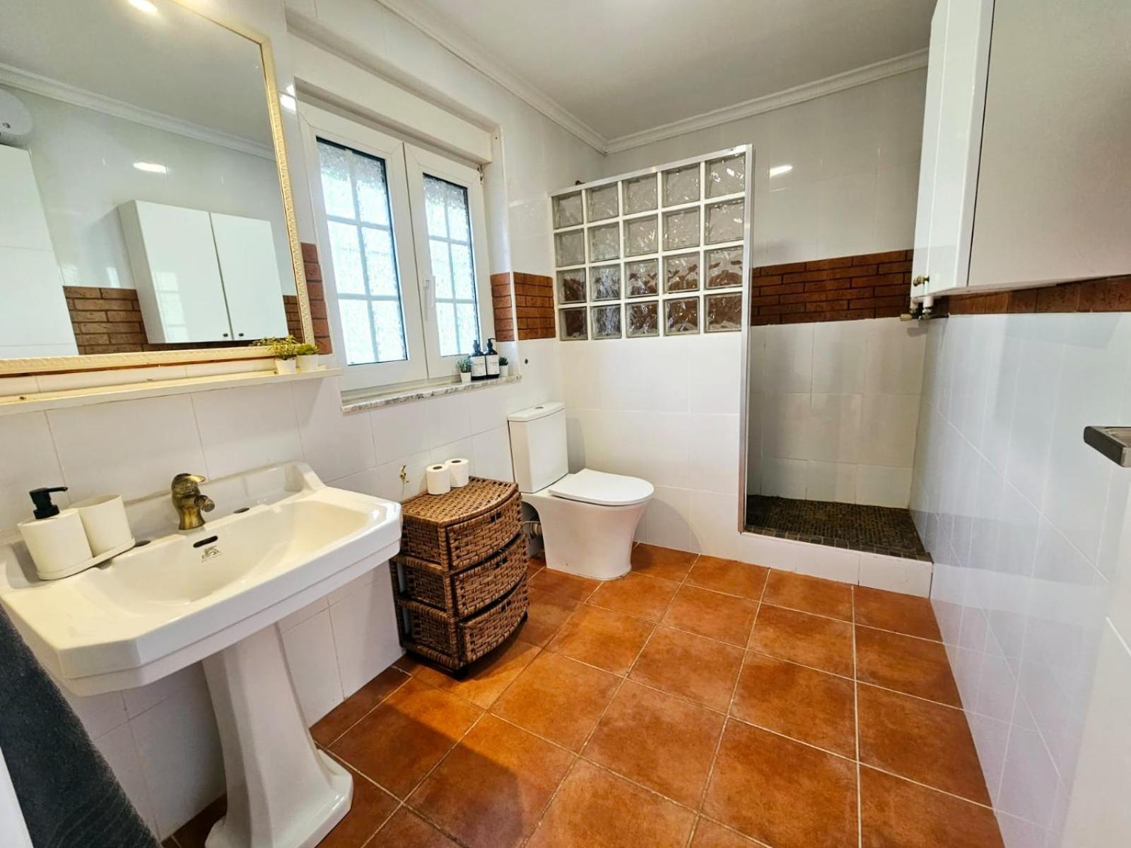 Chalet Rustico Con Piscina Y Barbacoa, Valencia トレント エクステリア 写真