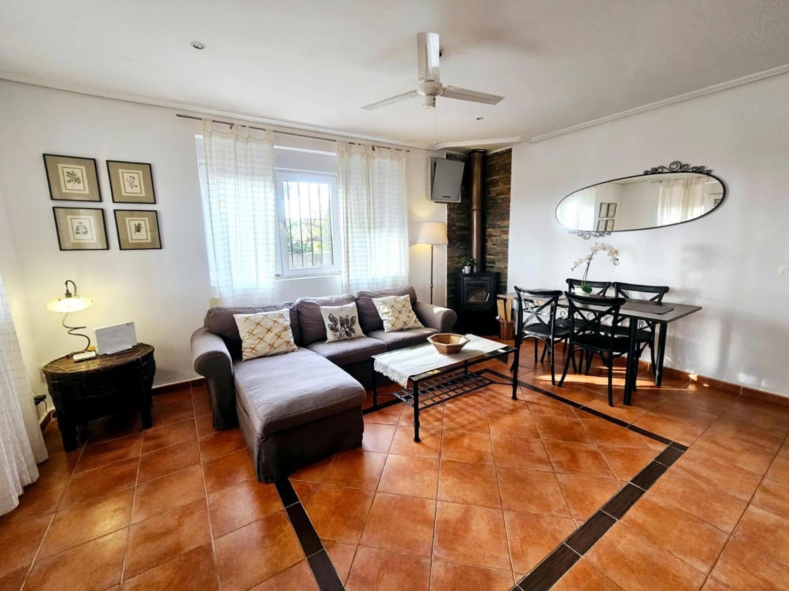 Chalet Rustico Con Piscina Y Barbacoa, Valencia トレント エクステリア 写真